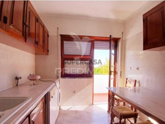 Apartamento T3 em Santiago Maior e São João Baptista