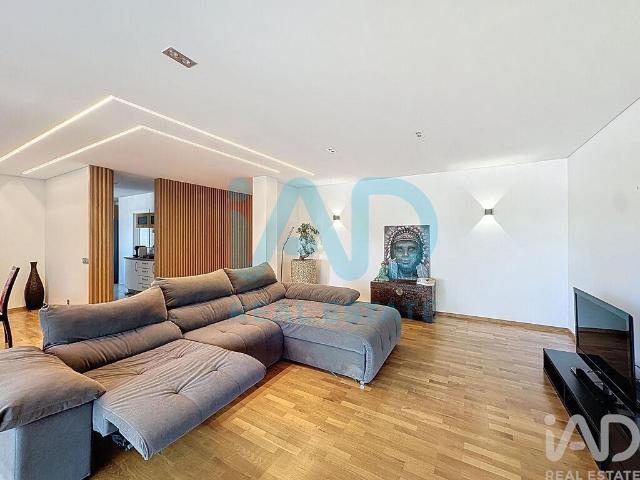Apartamento T3 em Santo Tirso, Couto e Burgães de 170 m²