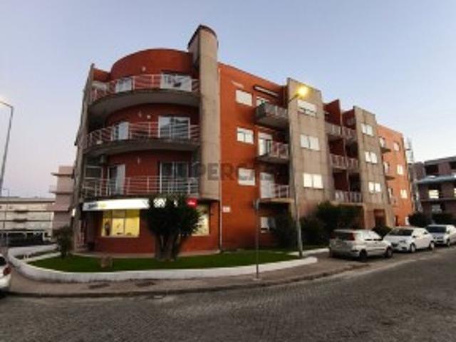 Apartamento T3 em Santo Tirso, Couto S.Cristina e S.Miguel e Burgães