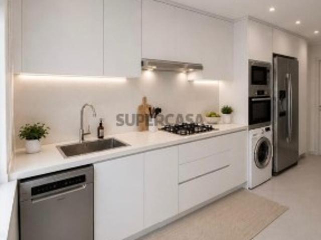 Apartamento T3 em Santo Antão e São Julião do Tojal