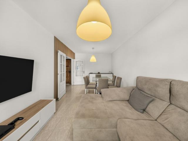Apartamento T3 em Santo António da Charneca, Barreiro