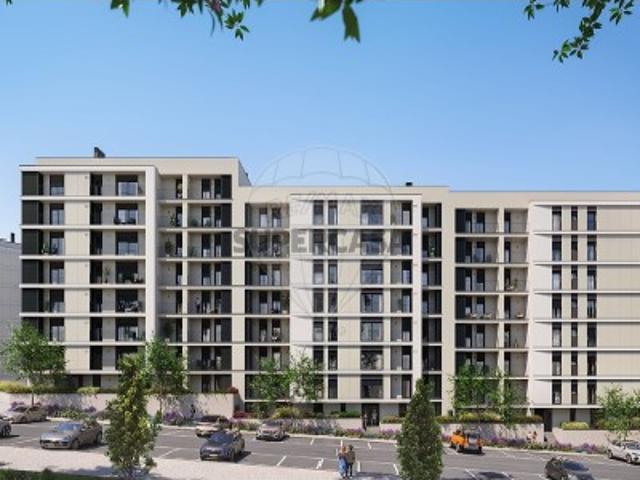 Apartamento T3 em Santo António dos Cavaleiros e Frielas