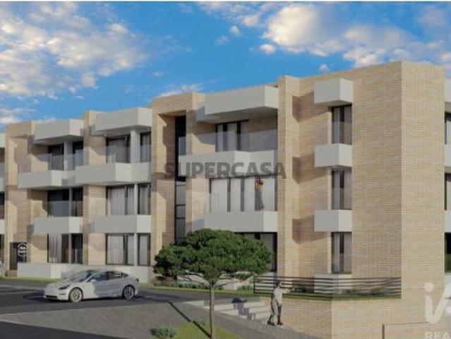 Apartamento T3 em Santo António dos Olivais de 122,4 m²
