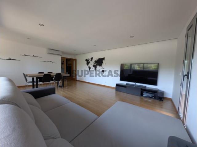 Apartamento T3 em Santo António dos Olivais