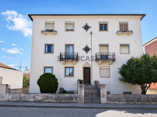 Apartamento T3 em Santo António dos Olivais