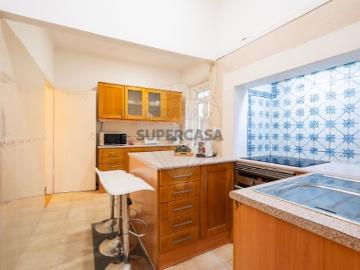 Apartamento T3 em Santo António