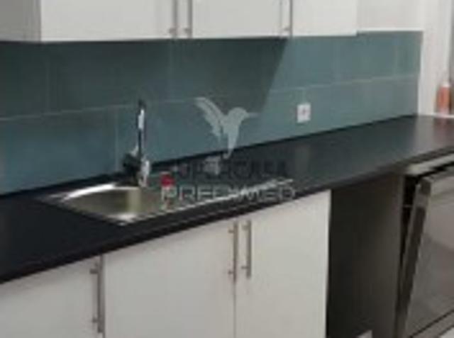 Apartamento T3 em Sé e São Lourenço