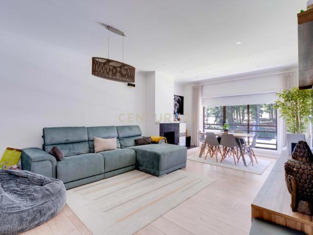 Apartamento T3 em Serzedo, V.N. Gaia