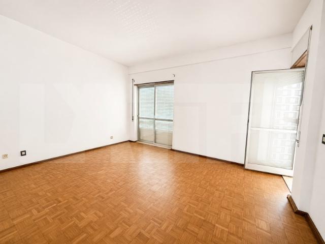 Apartamento T3 em Setúbal