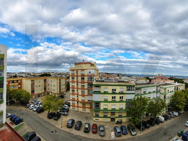 Apartamento T3 Espaçoso com Vista Desafogada para a Baía do Sado – Rua de Brancanes, Setúbal