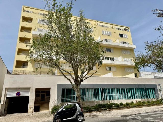 Apartamento T3 Estoril | Zona Central | 2 Lugares de Garag. 156m² Cascais e Estoril