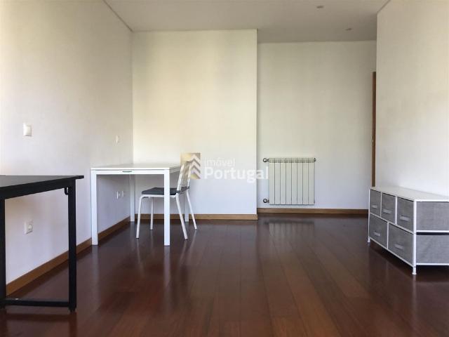 Apartamento T3 Equipado e Mobilado em Nogueiró