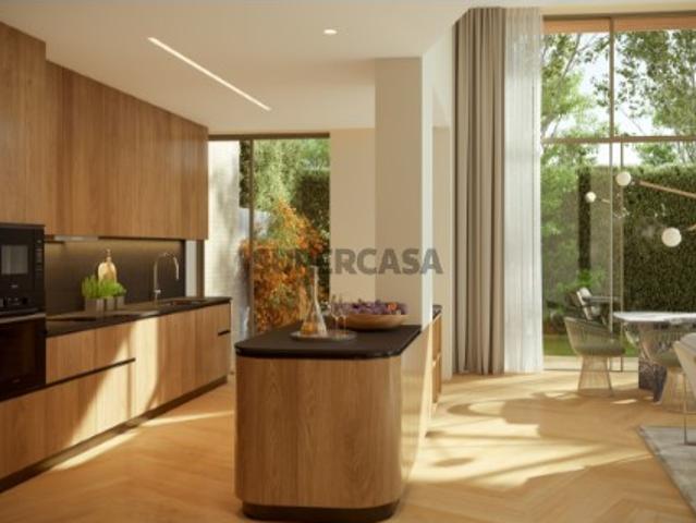 Apartamento T3 exclusivo 3 suítes com 285 m2 de jardim | Box fechada p/ 2 viaturas | Arquitetura de charme na Foz do Douro Porto