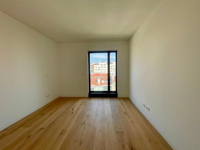 Apartamento T3 exclusivo em condomínio privado de prestígio, Fábrica 1921, com piscina em rooftop, ginásio e jardim. Benfica, Lisboa