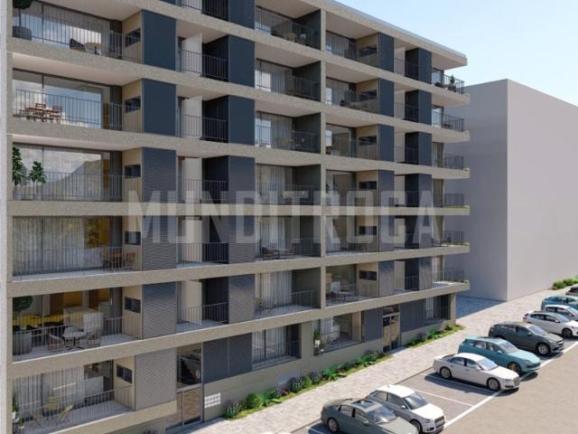 Apartamento T3 Ferreiros novo