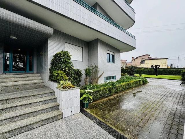Apartamento T3 2 wcs L.gar.gondomar