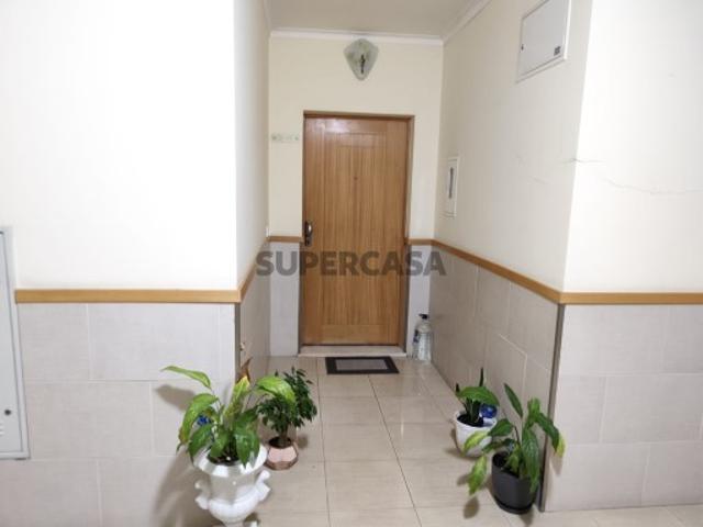 Apartamento T3 grandes dimensões centro da Marinha Grande