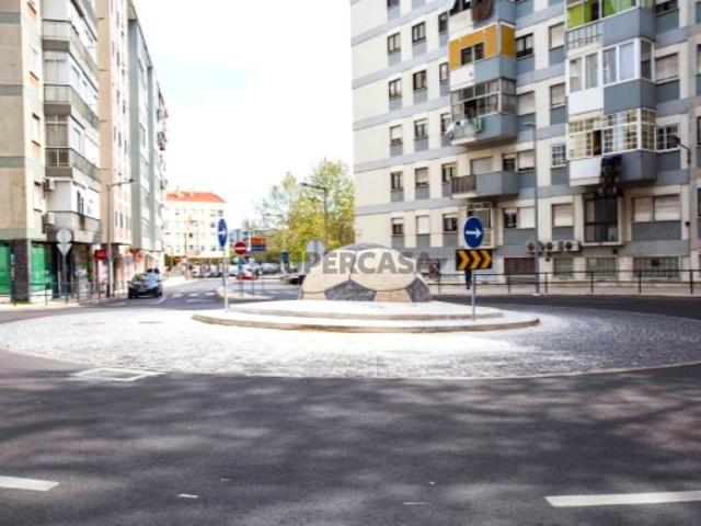 Apartamento T3 Imóvel Totalmente REMODELADO