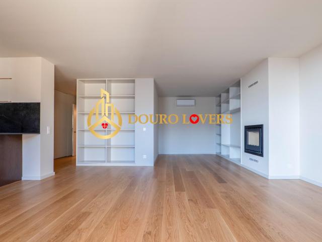 APARTAMENTO T3 | SUITE | VARANDA | VILA NOVA DE GAIA