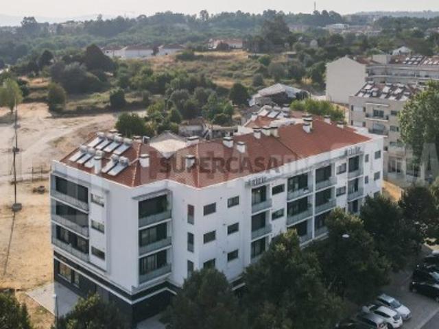 Apartamento T3 junto à Av. Europa