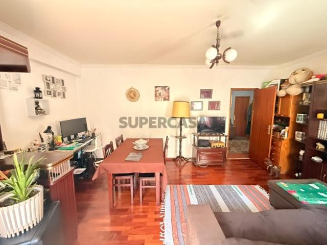 Apartamento T3 / Junto à Escola Artur Gonçalves Torres Novas