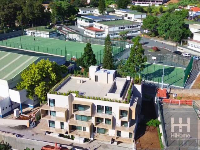 Apartamento T3 junto aos Barreiros em São Martinho