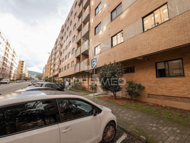 Apartamento t3 lamaçães