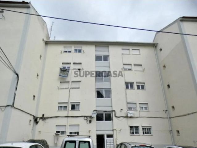 APARTAMENTO T3 RECUPERADO LARANJEIRO