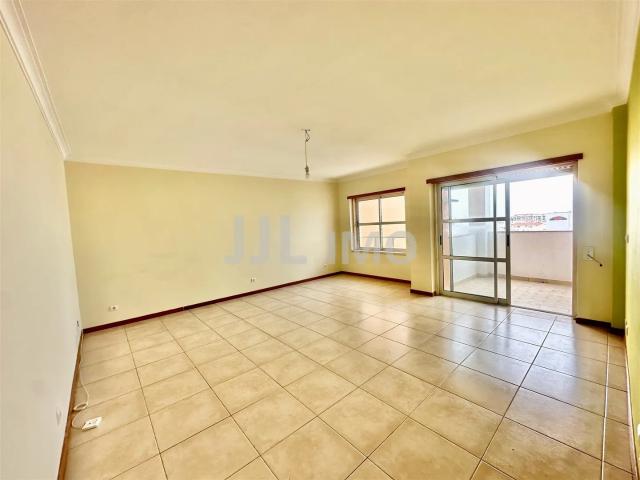 Apartamento T3 Lisboa, Cascais