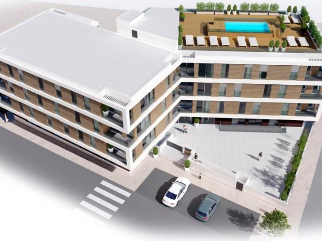 Apartamento T3 Luxuoso com Piscina no Rooftop, junto à Praia da Consolação