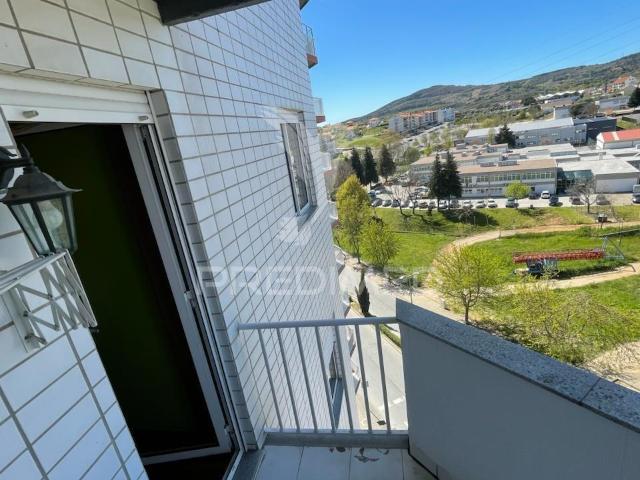 Apartamento T3 Macedo Cavaleirtos