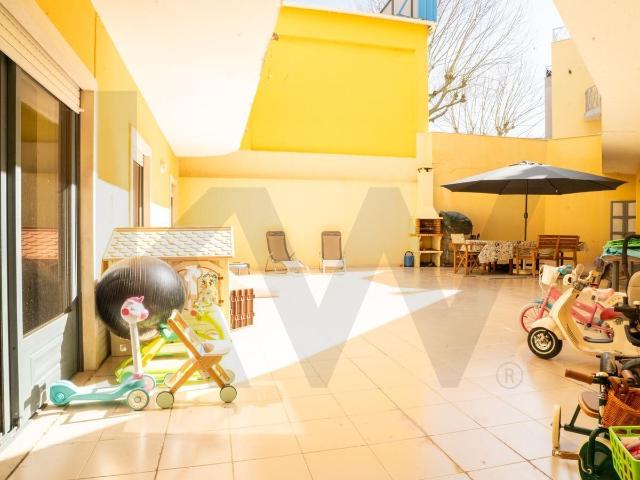 Apartamento T3 Mafra Onde a Vila Encontra o Mar: A Sua Nova História em Mafra