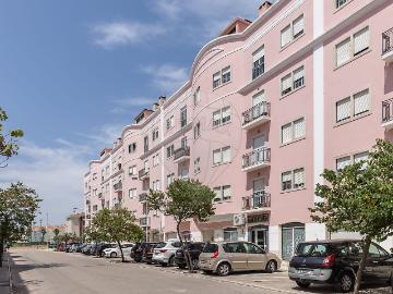 Apartamento à venda em Estrada Municipal De Pinhal Do Forno - Banheira