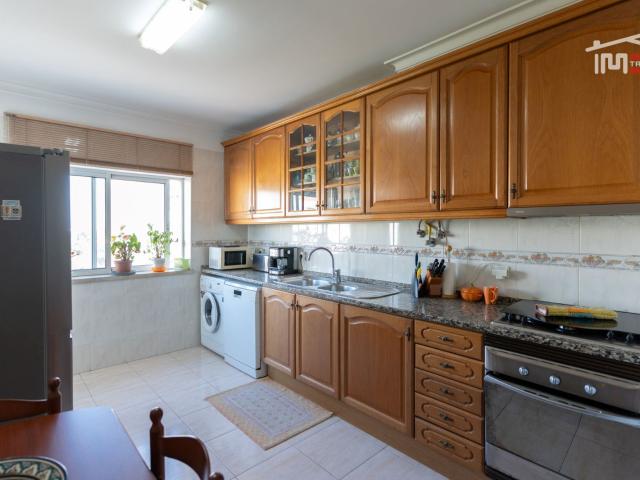 Apartamento T3 Montijo | 144m2 | Lareira OFERTA: 1 Ano de Condomínio