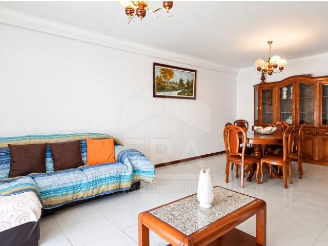 Apartamento T3, Monserrate