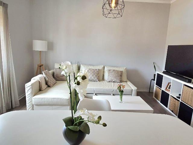 Apartamento T3 mobilado Almada