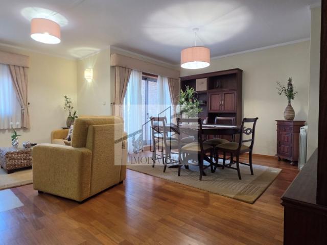 Apartamento T3 Mobilado com Garagem Box na Maia Catassol