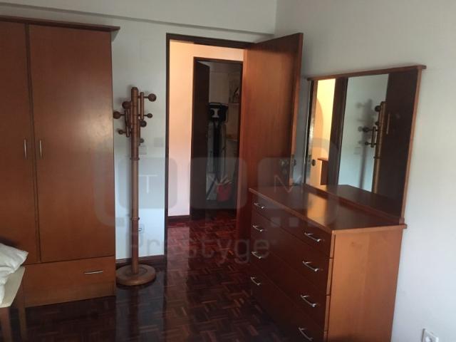 Apartamento T3 mobilado e equipado na cidade de Tomar num prédio com elevador
