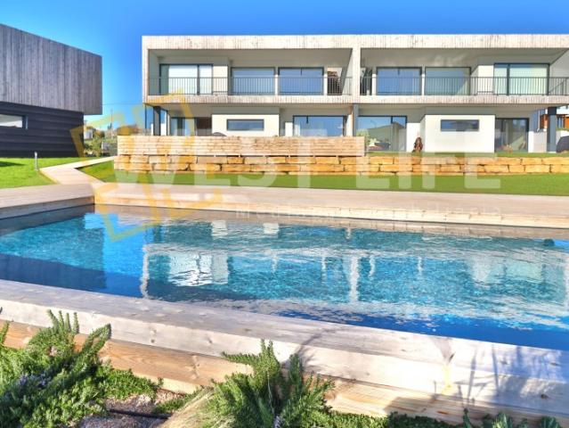 Apartamento T3 com Jardim privado, piscina e VISTA MAR Ótima iluminação solar Ericeira