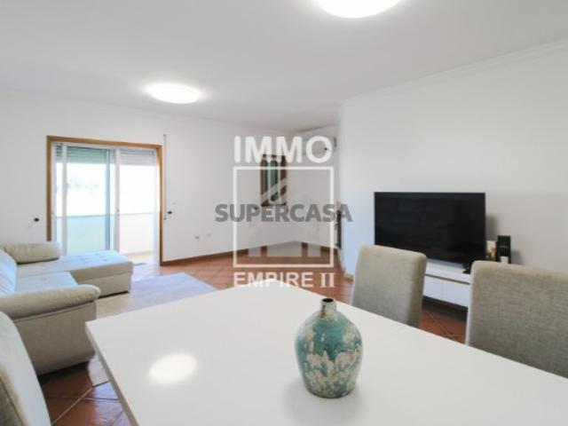 APARTAMENTO T3 MOBILADO EM AVELEDA LOUSADA
