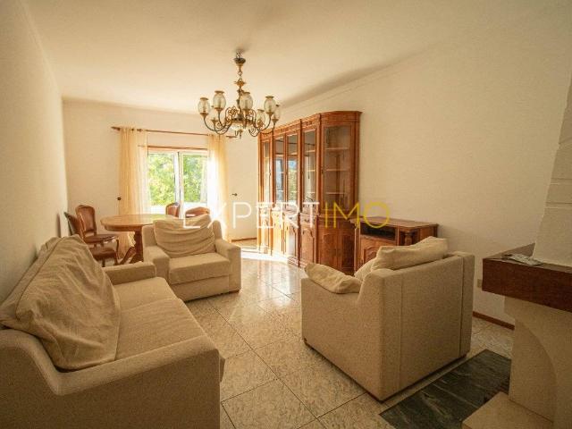 Apartamento T3 mobilado em Pombal