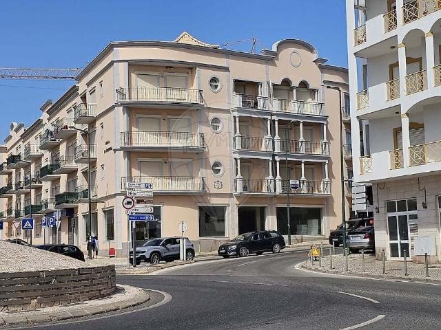 Apartamento T3 Mobilado no Centro de Loulé 147m² Loulé São Clemente