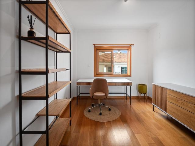 Apartamento T3, mobilado para arrendamento