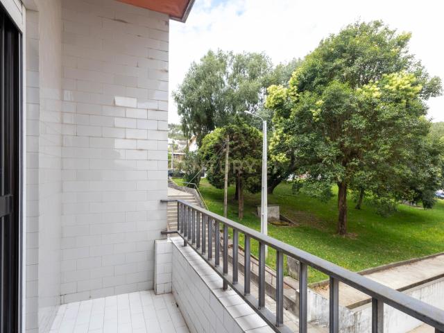 Apartamento T3 mobilado, para arrendamento