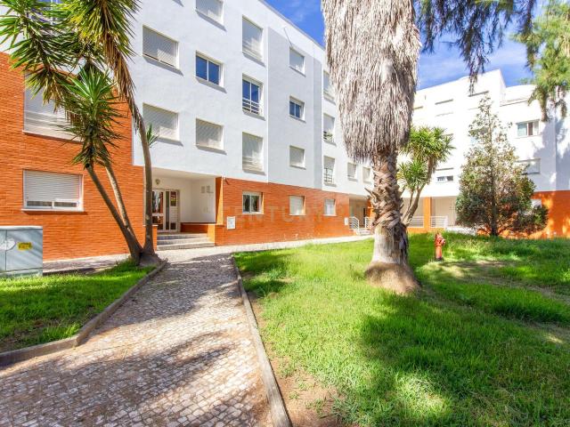 Apartamento T3 Mobilado para Arrendamento | Brejos de Azeitão