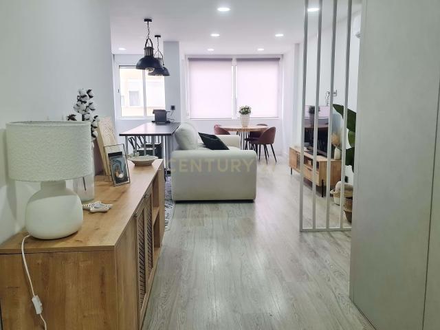 Apartamento T3 Moderno e Remodelado, Barrocas Almada