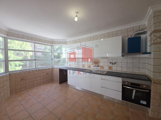 Apartamento T3 na Tapada da Mercês