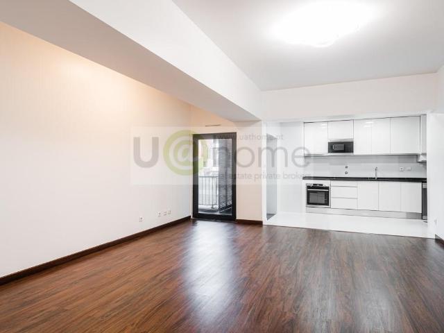 Apartamento T3 na Almirante Reis com estacionamento 109m² Arroios