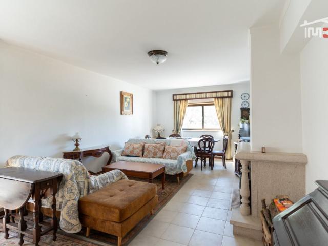 Apartamento T3 na Av. Beato Nuno