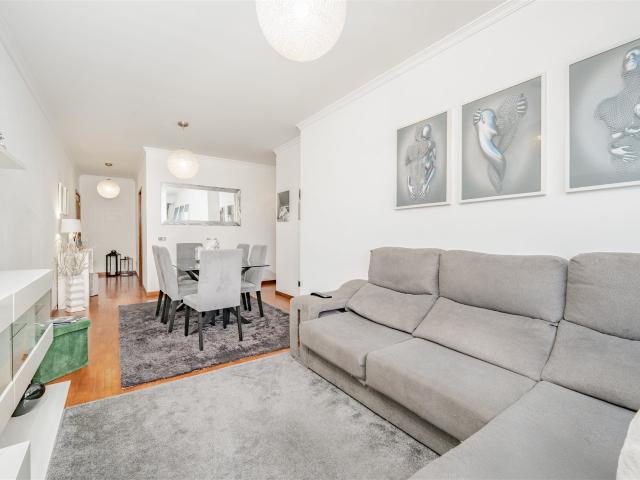 Apartamento T3 na Cancela – Conforto e Proximidade a Serviço. 116m² Caniço